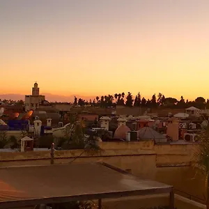 Le Coq Fou Riad